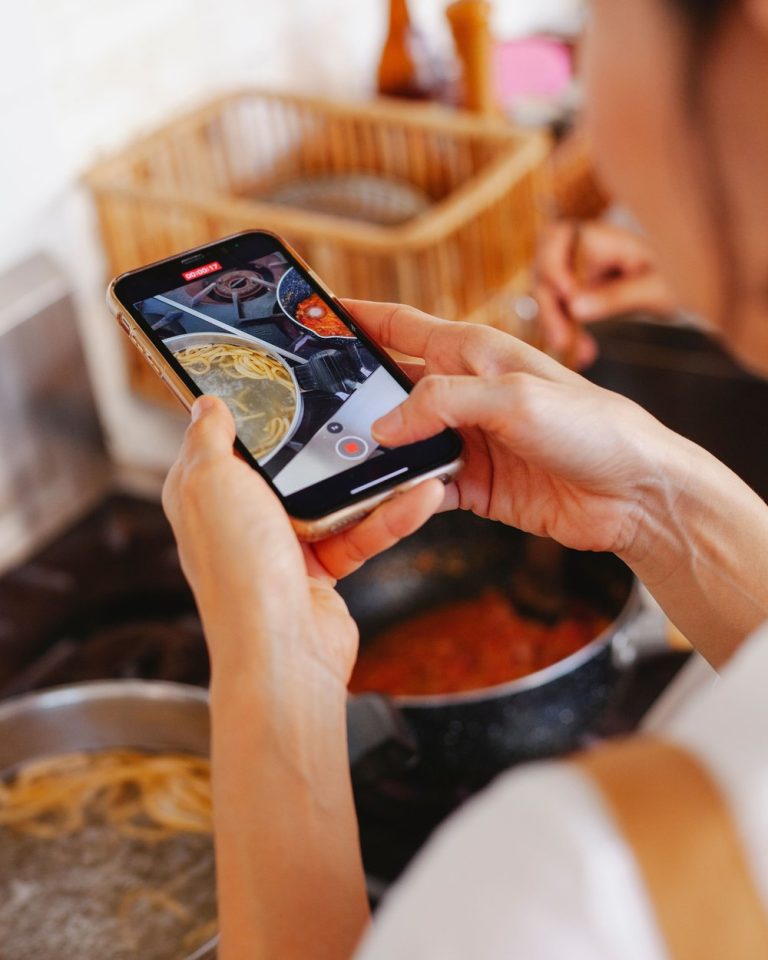 Concevoir ce qui se passe quand l&rsquo;apprenant pose son téléphone